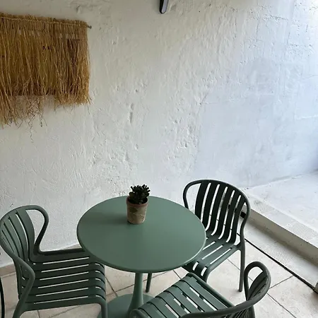 Nonna Alba Casa Feriehus *